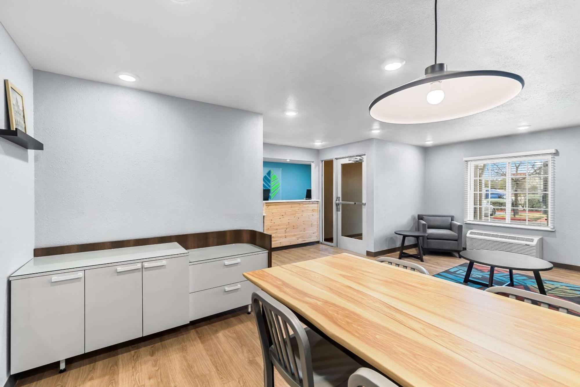 Woodspring Suites Austin North I-35 Eksteriør billede